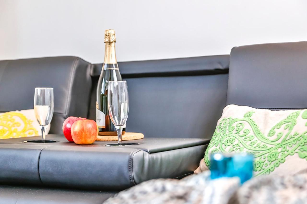 Ghat Apartments Montroig سيدجيس المظهر الخارجي الصورة