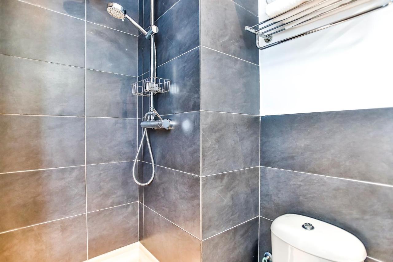 Ghat Apartments Montroig سيدجيس المظهر الخارجي الصورة